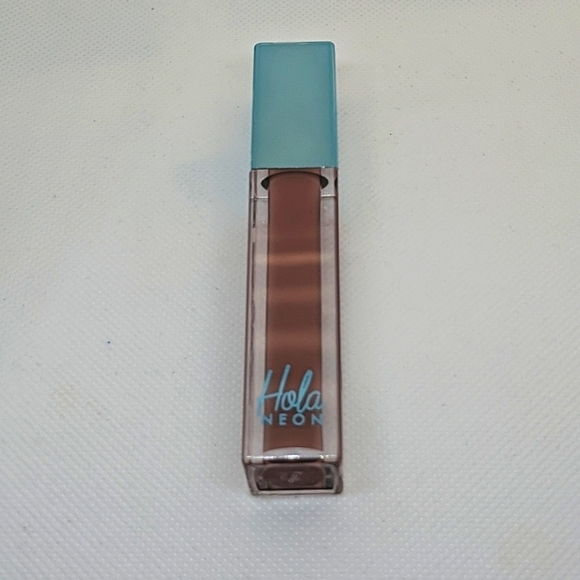 HOLA NEON
High-Gloss Lacquer in Kahlo NWT - Picture 4 of 8